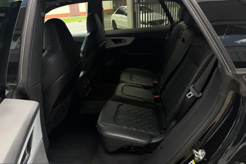 Audi Q8 din 2023 cu 86.035 km - oferta AUD217302 - foto 12