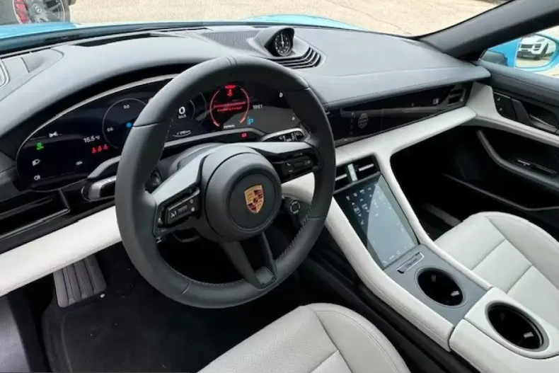 Porsche Taycan din 2023 cu 50 km - oferta POR217317 - foto 11