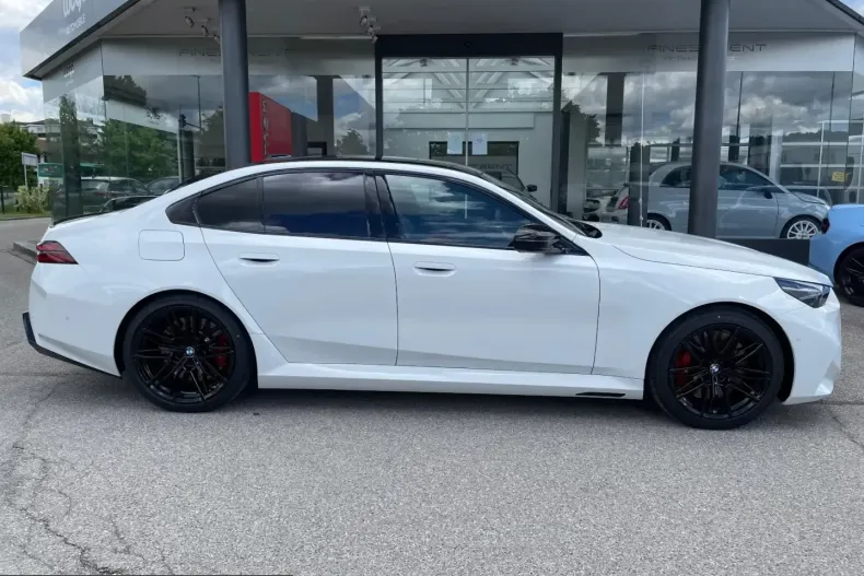 BMW M5 (Seria 5) din 2026 cu 10 km - oferta BMW217321 - foto 4