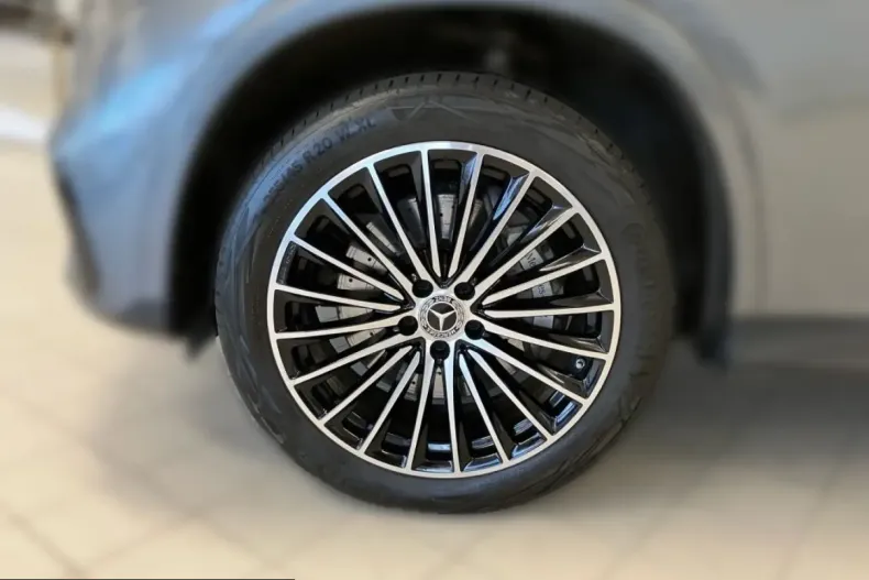 Mercedes-Benz GLC 400 (Clasa GLC) din 2023 cu 59.359 km - oferta MER217342 - foto 15