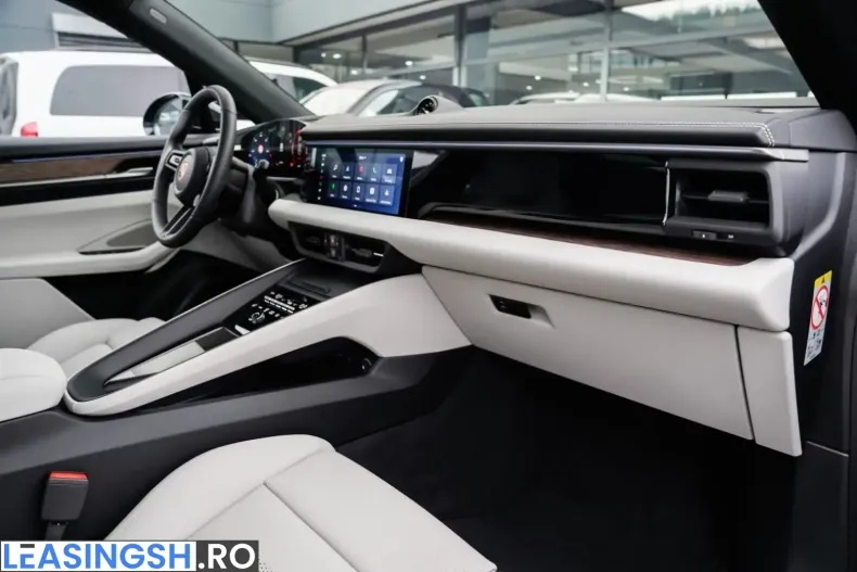 Porsche Macan din 2025 cu 9.900 km - oferta POR217368 - foto 18