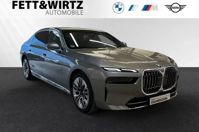 BMW 740 (Seria 7) din 2024 cu 47.121 km - oferta BMW217373 - foto 2