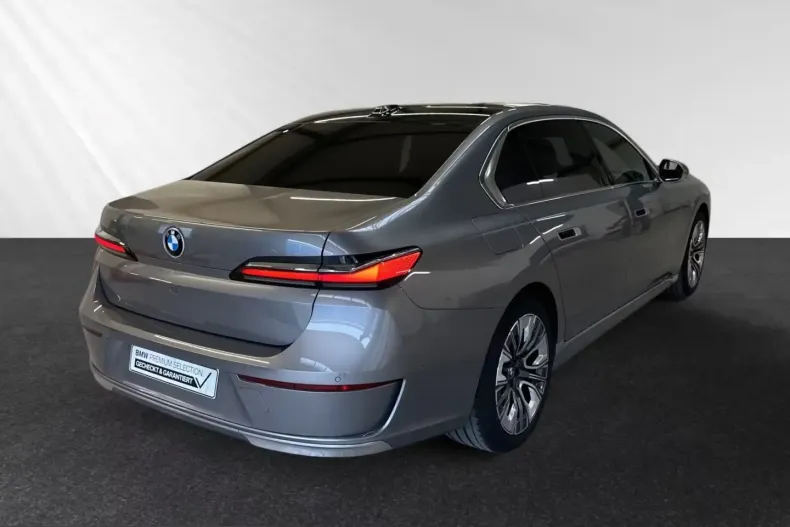 BMW 740 (Seria 7) din 2024 cu 47.121 km - oferta BMW217373 - foto 3