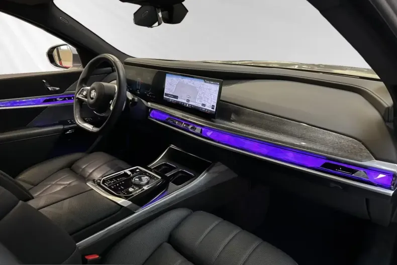 BMW 740 (Seria 7) din 2024 cu 47.121 km - oferta BMW217373 - foto 8