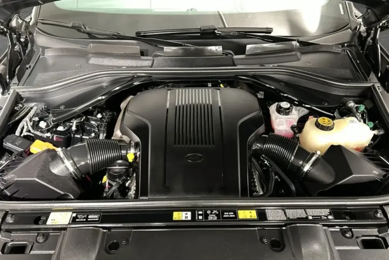 Land Rover Range Rover din 2025 cu 24.659 km - oferta LAN217375 - foto 10