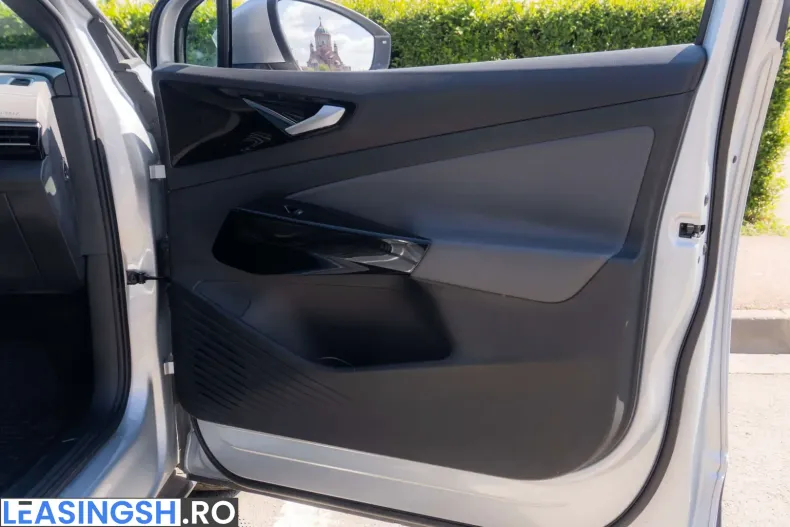 Volkswagen ID.4 din 2023 cu 23.200 km - oferta VOL217391 - foto 30