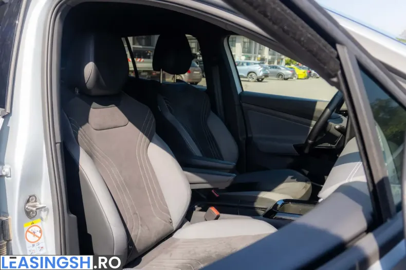 Volkswagen ID.4 din 2023 cu 23.200 km - oferta VOL217391 - foto 31