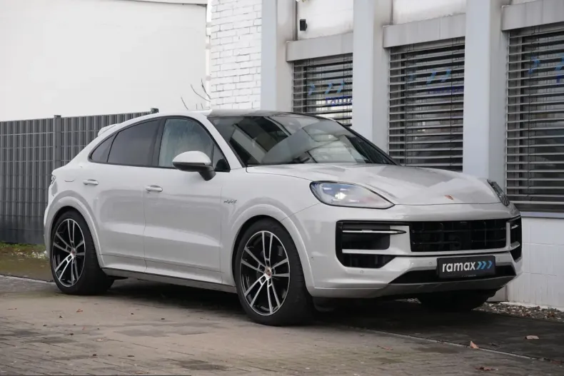 Porsche Cayenne din 2025 cu 12.000 km - oferta POR217397 - foto 3