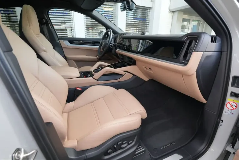Porsche Cayenne din 2025 cu 12.000 km - oferta POR217397 - foto 4