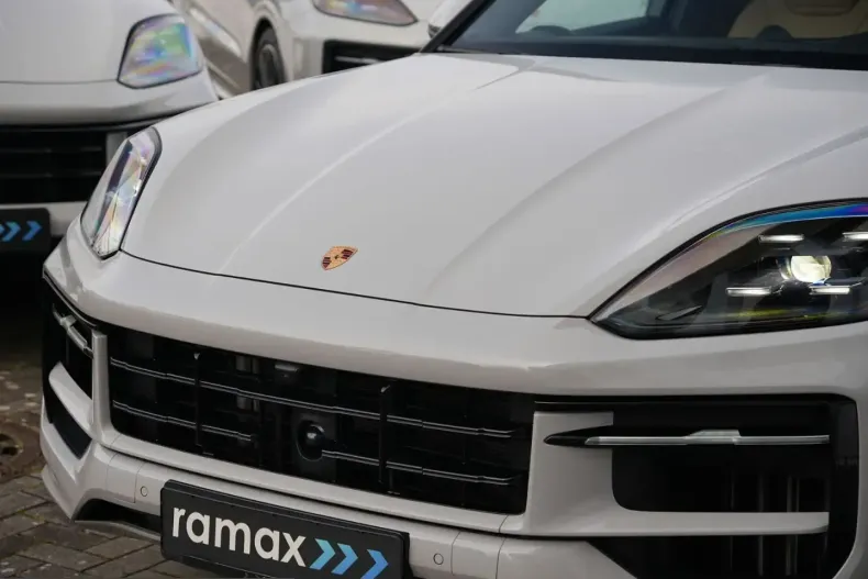 Porsche Cayenne din 2025 cu 12.000 km - oferta POR217397 - foto 17