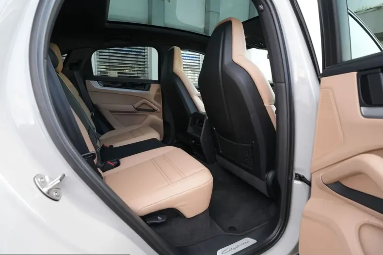 Porsche Cayenne din 2025 cu 12.000 km - oferta POR217397 - foto 34