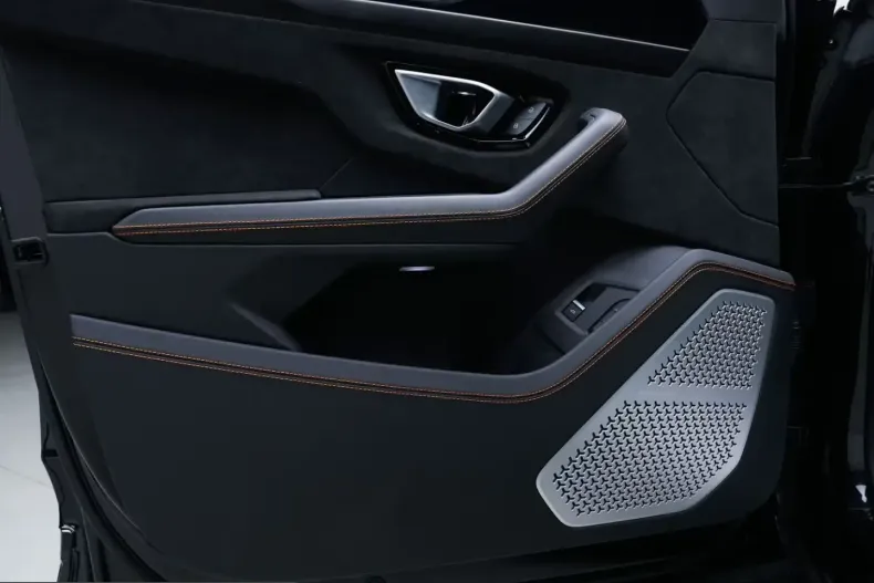 Lamborghini Urus din 2023 cu 6.200 km - oferta LAM217401 - foto 36