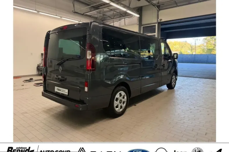 Renault Trafic din 2024 cu 27.263 km - oferta REN217403 - foto 6