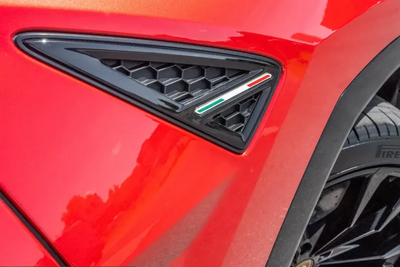 Lamborghini Urus din 2023 cu 19.855 km - oferta LAM217405 - foto 8