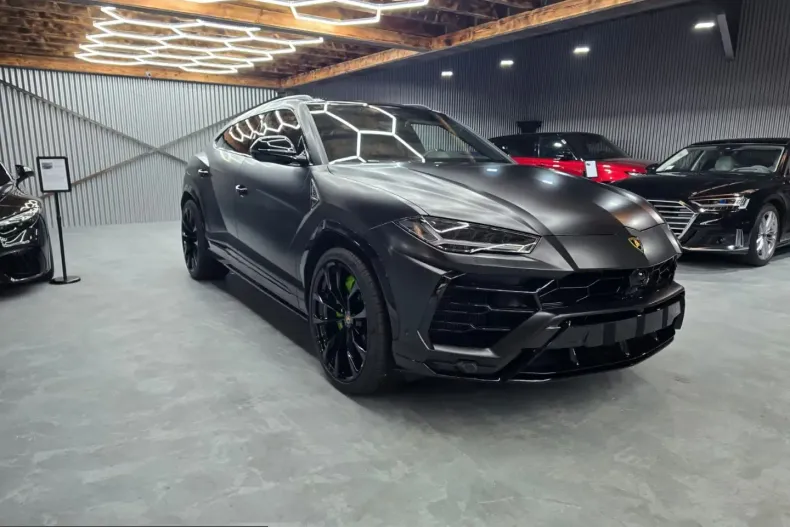 Lamborghini Urus din 2023 cu 9.812 km - oferta LAM217406 - foto 1