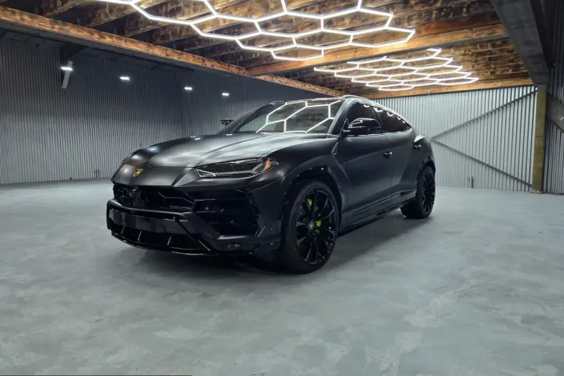 Lamborghini Urus din 2023 cu 9.812 km - oferta LAM217406 - foto 2
