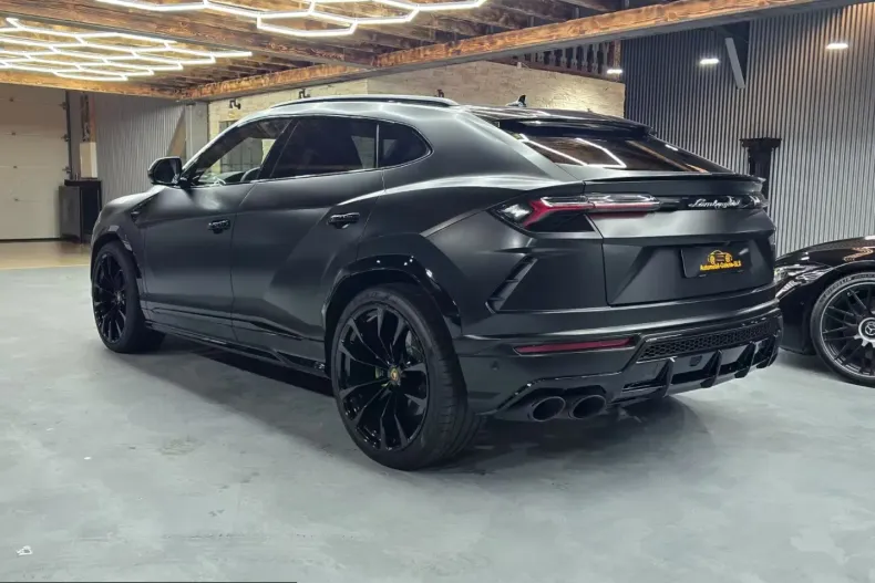 Lamborghini Urus din 2023 cu 9.812 km - oferta LAM217406 - foto 3