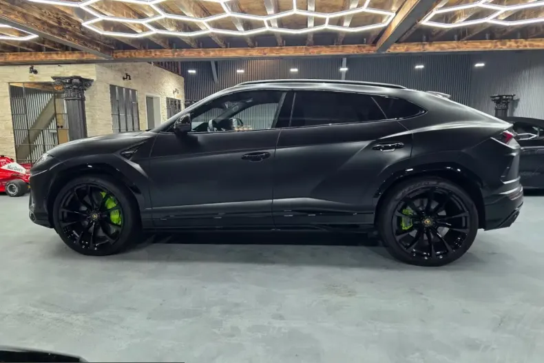 Lamborghini Urus din 2023 cu 9.812 km - oferta LAM217406 - foto 5