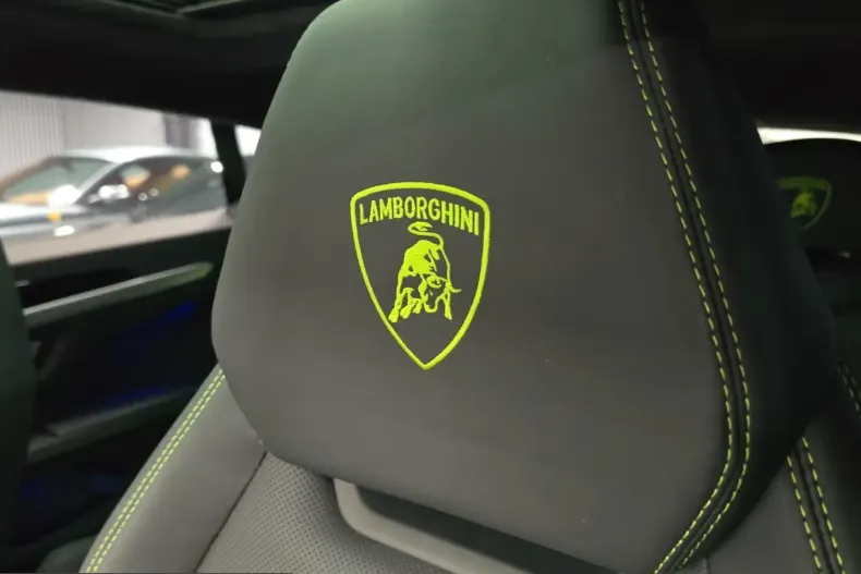 Lamborghini Urus din 2023 cu 9.812 km - oferta LAM217406 - foto 15