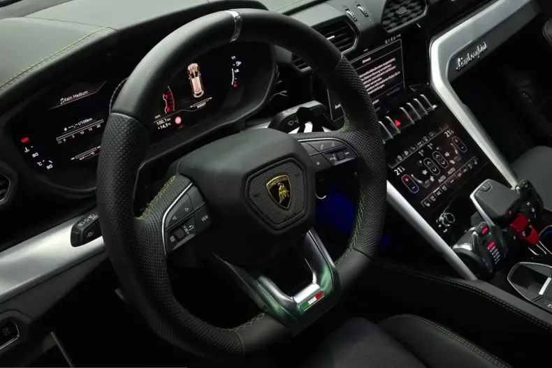 Lamborghini Urus din 2023 cu 9.812 km - oferta LAM217406 - foto 16