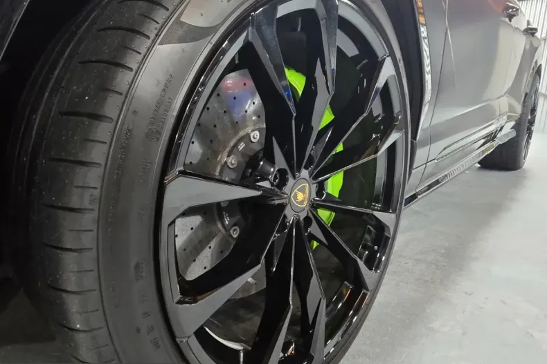 Lamborghini Urus din 2023 cu 9.812 km - oferta LAM217406 - foto 24