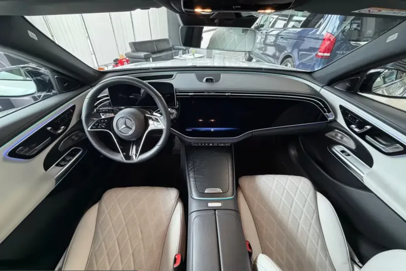 Mercedes-Benz E 450 (Clasa E) din 2024 cu 44.250 km - oferta MER217414 - foto 10