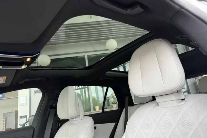 Mercedes-Benz E 450 (Clasa E) din 2024 cu 44.250 km - oferta MER217414 - foto 12