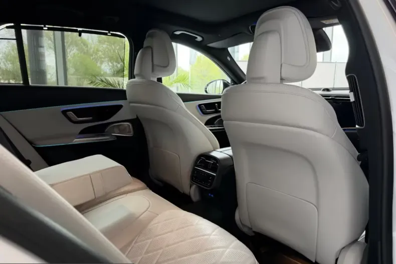 Mercedes-Benz E 450 (Clasa E) din 2024 cu 44.250 km - oferta MER217414 - foto 15