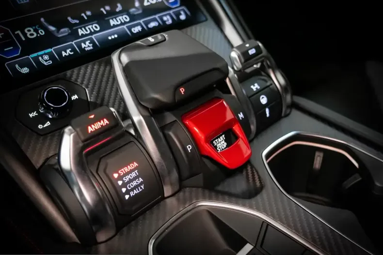 Lamborghini Urus din 2023 cu 10.570 km - oferta LAM217426 - foto 17