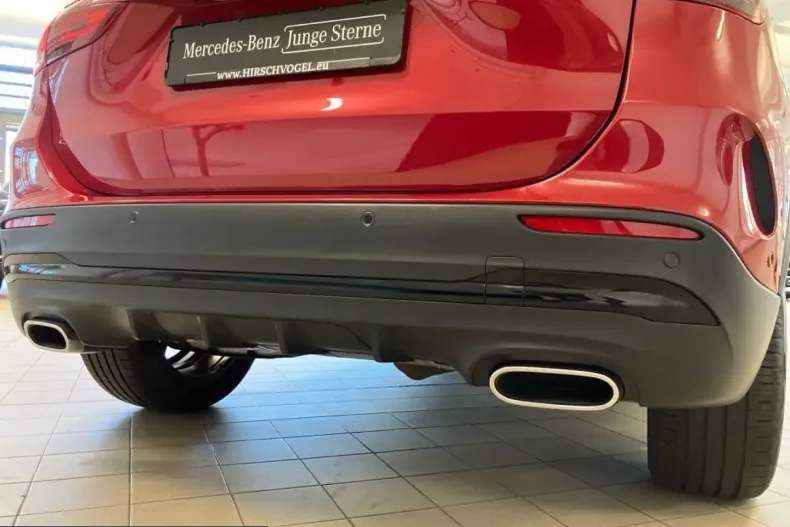 Mercedes-Benz GLA 200 (Clasa GLA) din 2023 cu 43.965 km - oferta MER217433 - foto 19