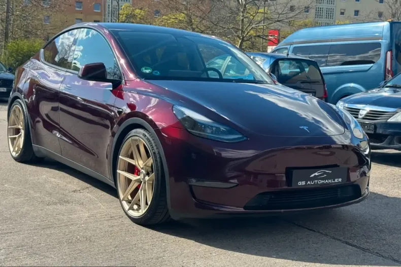 Tesla Model Y din 2023 cu 92.322 km - oferta TES217448 - foto 1