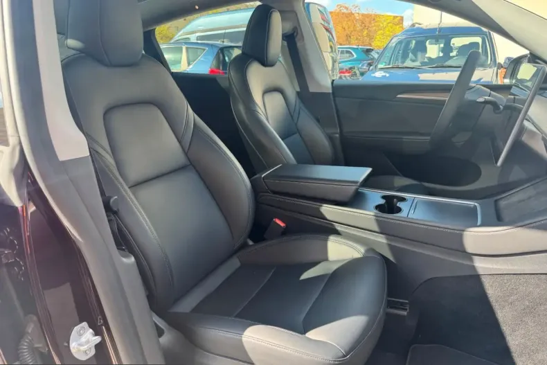 Tesla Model Y din 2023 cu 92.322 km - oferta TES217448 - foto 10