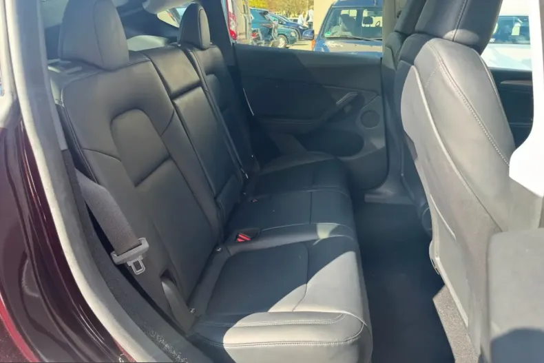 Tesla Model Y din 2023 cu 92.322 km - oferta TES217448 - foto 11