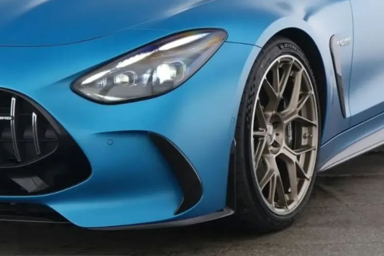Mercedes-Benz AMG GT (Clasa GT) din 2025 cu 12.800 km - oferta MER217449 - foto 3