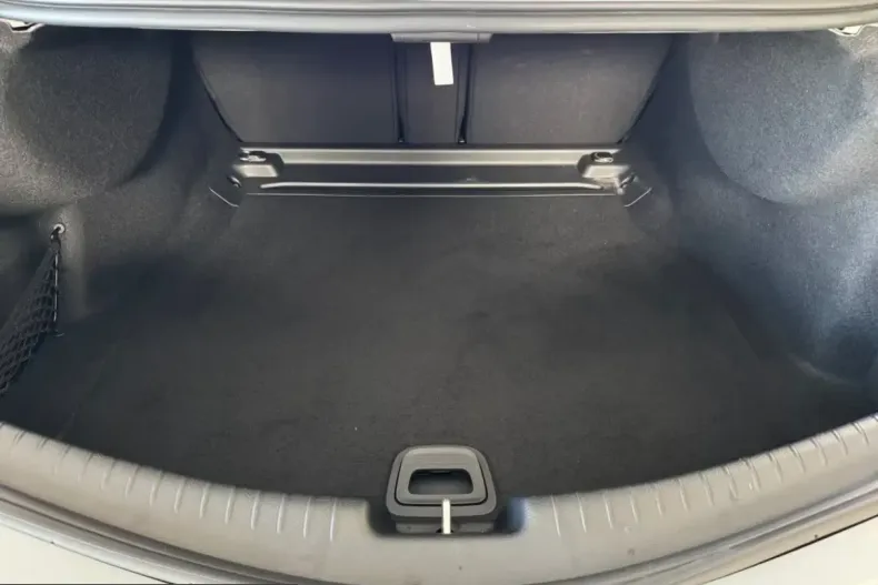 Mercedes-Benz CLE 300 (Clasa CLE) din 2025 cu 22.000 km - oferta MER217456 - foto 11