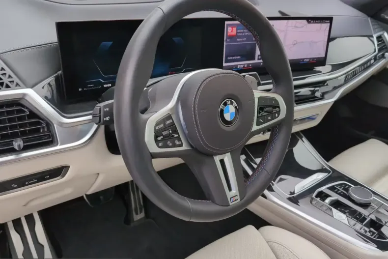 BMW X7 (Seria X) din 2025 cu 11.566 km - oferta BMW217460 - foto 8