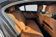 BMW 750 (Seria 7) din 2021 cu 62.290 km - oferta BMW217468 - foto 11