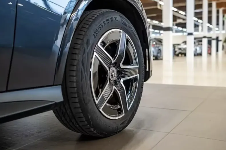 Mercedes-Benz GLC 220 (Clasa GLC) din 2023 cu 32.630 km - oferta MER217469 - foto 3
