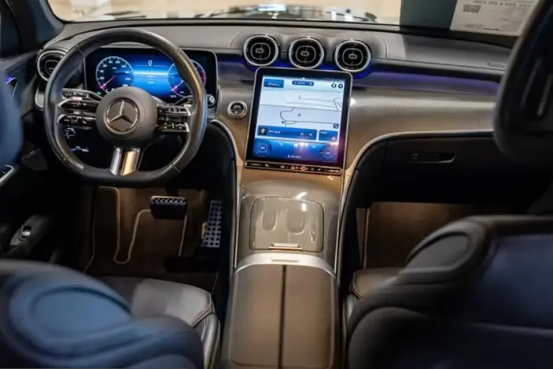 Mercedes-Benz GLC 220 (Clasa GLC) din 2023 cu 32.630 km - oferta MER217469 - foto 4