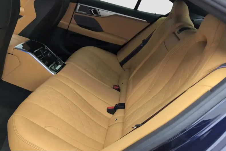 BMW M8 (Seria 8) din 2024 cu 22.059 km - oferta BMW217470 - foto 7