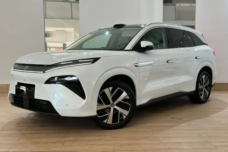 BYD Tang din 2025 cu 1.200 km - oferta BYD217490 - foto 3