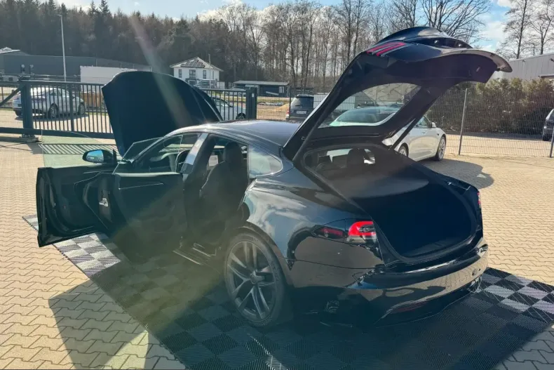 Tesla Model S din 2023 cu 65.001 km - oferta TES217495 - foto 7