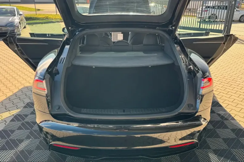 Tesla Model S din 2023 cu 65.001 km - oferta TES217495 - foto 9