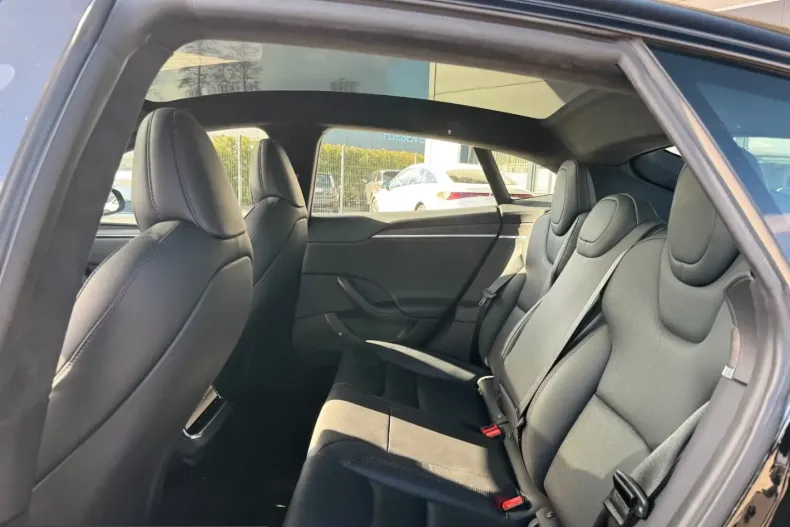 Tesla Model S din 2023 cu 65.001 km - oferta TES217495 - foto 23