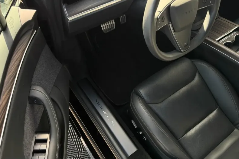 Tesla Model S din 2023 cu 65.001 km - oferta TES217495 - foto 30
