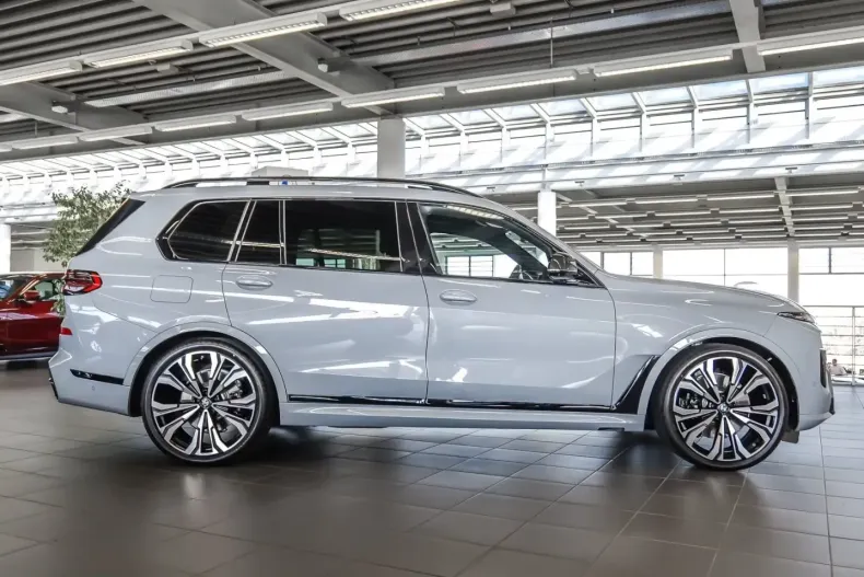 BMW X7 (Seria X) din 2025 cu 15.882 km - oferta BMW217500 - foto 7