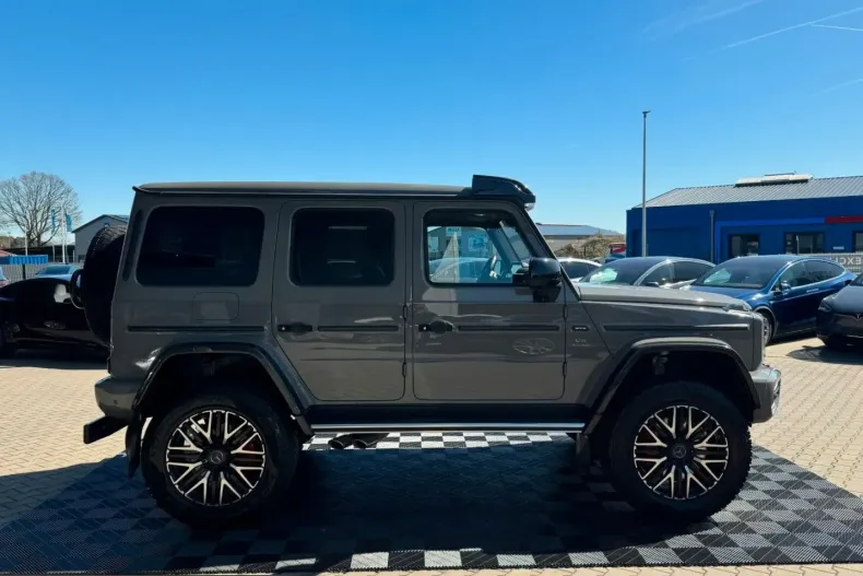 Mercedes-Benz G 63 AMG (Clasa G) din 2023 cu 11.111 km - oferta MER217507 - foto 19