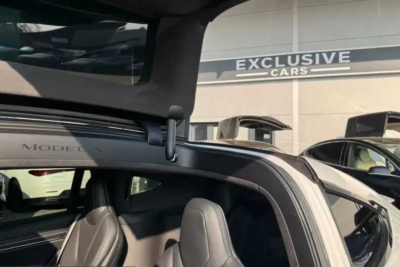 Tesla Model X din 2023 cu 50.333 km - oferta TES217509 - foto 18