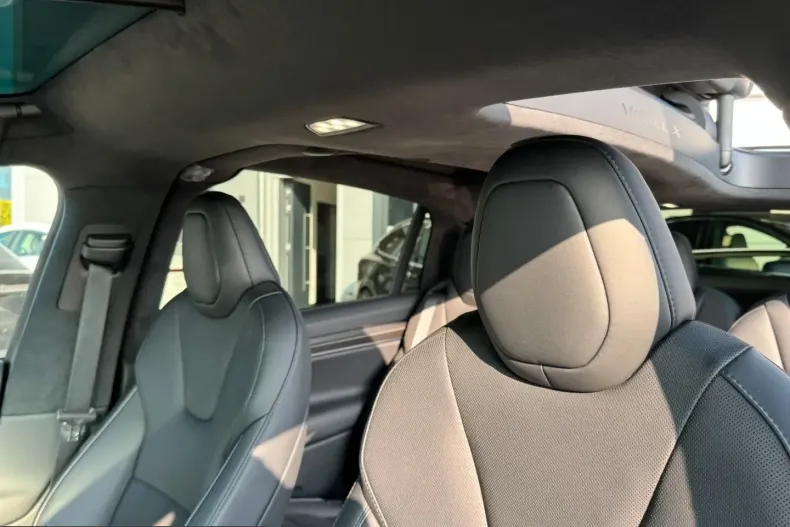 Tesla Model X din 2023 cu 50.333 km - oferta TES217509 - foto 25