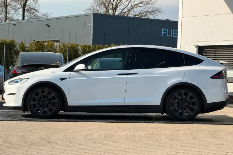 Tesla Model X din 2022 cu 65.777 km - oferta TES217513 - foto 11